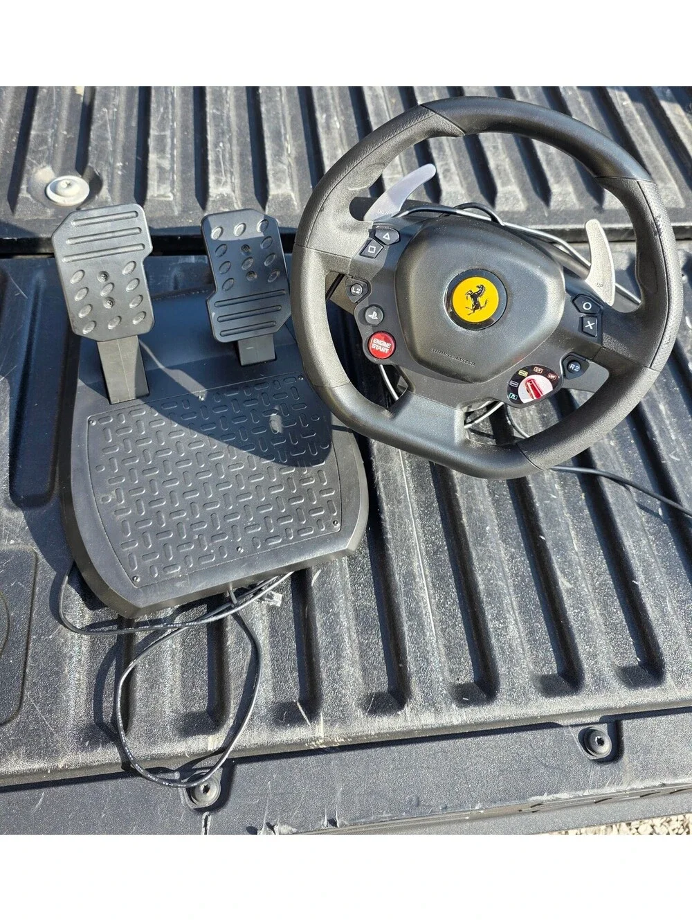 Thrustmaster T80 Ferrari 488 GTB Racing Wheel w/ Pedals /PS3 PS4/PC Wired- Black